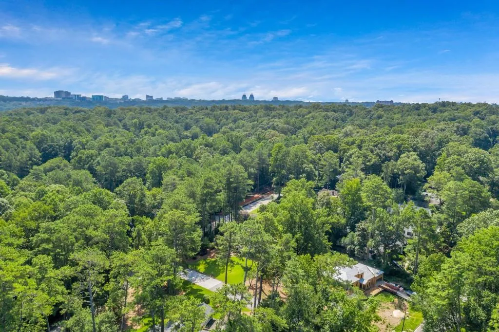 270 Mark Trail, Sandy Springs, Georgia 30328, 4 Bedrooms Bedrooms, ,3 BathroomsBathrooms,Residential,Sold,270 Mark Trail,6763552