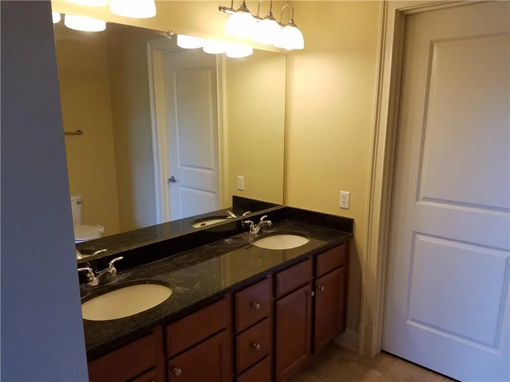 200 River Vista Drive Unit 641, Atlanta, Georgia 30339, 2 Bedrooms Bedrooms, ,2 BathroomsBathrooms,Residential,Sold,200 River Vista Drive Unit 641,5749042