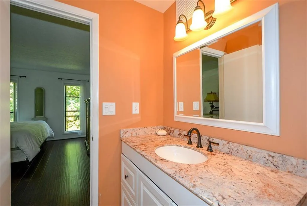 908 Woodcliff Drive, Sandy Springs, Georgia 30350, 2 Bedrooms Bedrooms, ,2 BathroomsBathrooms,Residential,Sold,908 Woodcliff Drive,5924674