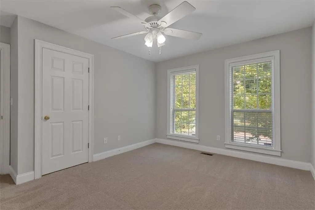 802 Masons Creek Circle, Sandy Springs, Georgia 30350, 2 Bedrooms Bedrooms, ,2 BathroomsBathrooms,Residential,Sold,802 Masons Creek Circle,6914044