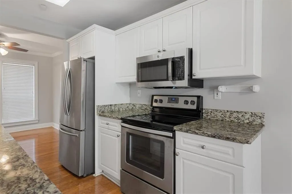 802 Masons Creek Circle, Sandy Springs, Georgia 30350, 2 Bedrooms Bedrooms, ,2 BathroomsBathrooms,Residential,Sold,802 Masons Creek Circle,6914044