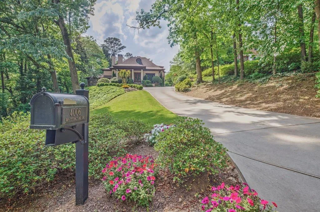 4006 Whittington Drive Ne, Atlanta, Georgia 30342, 5 Bedrooms Bedrooms, ,4 BathroomsBathrooms,Residential,Sold,4006 Whittington Drive Ne,5550843
