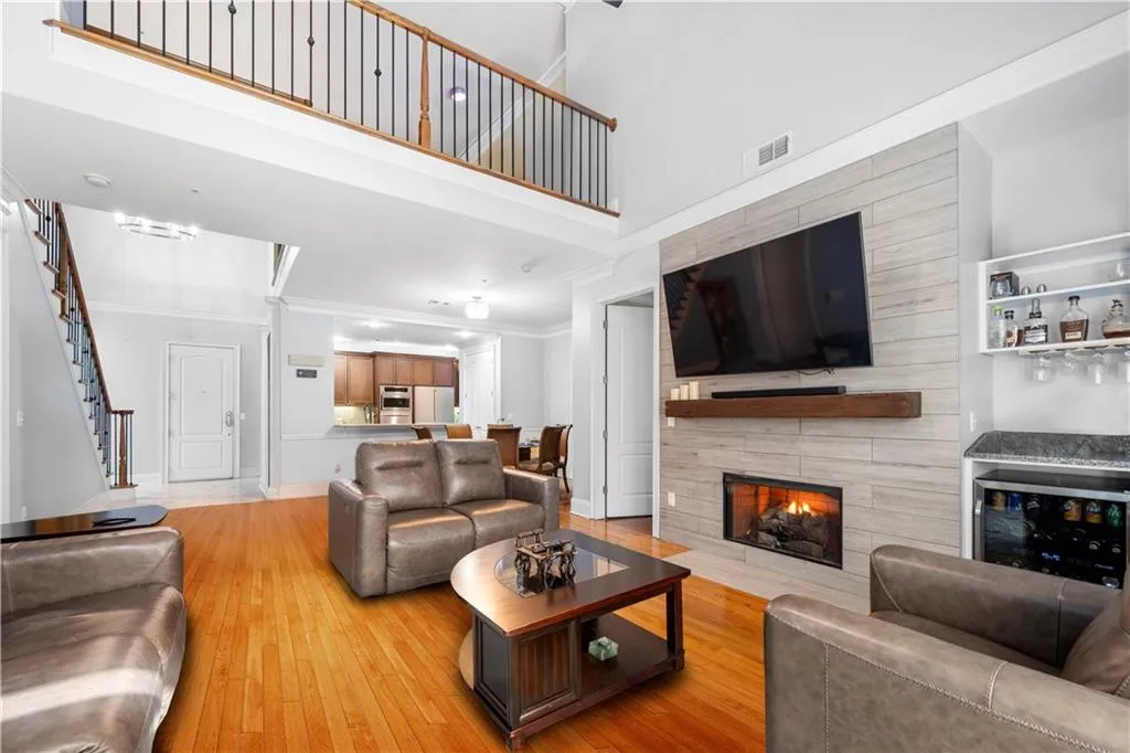 3280 Stillhouse Lane Se Unit 410, Atlanta, Georgia 30339, 3 Bedrooms Bedrooms, ,3 BathroomsBathrooms,Residential,For Sale,3280 Stillhouse Lane Se Unit 410,7588876