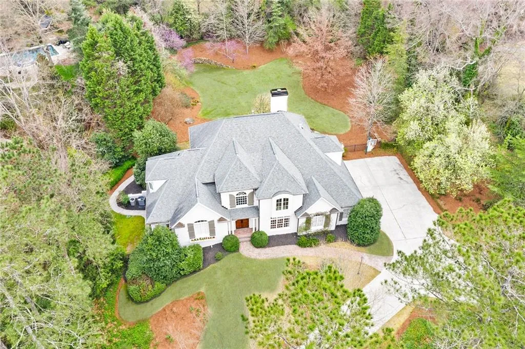 495 Londonberry Road, Sandy Springs, Georgia 30327, 5 Bedrooms Bedrooms, ,5 BathroomsBathrooms,Residential,Sold,495 Londonberry Road,6697168