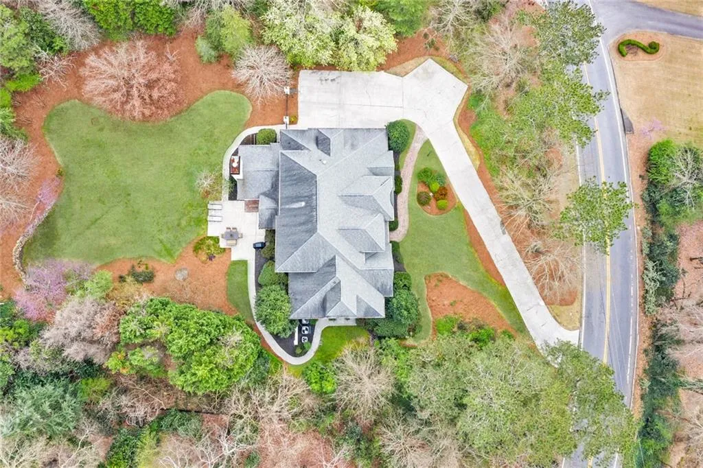 495 Londonberry Road, Sandy Springs, Georgia 30327, 5 Bedrooms Bedrooms, ,5 BathroomsBathrooms,Residential,Sold,495 Londonberry Road,6697168