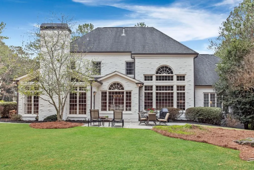 495 Londonberry Road, Sandy Springs, Georgia 30327, 5 Bedrooms Bedrooms, ,5 BathroomsBathrooms,Residential,Sold,495 Londonberry Road,6697168