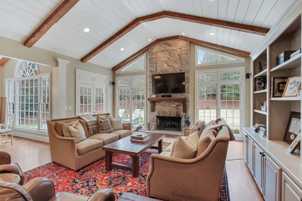 495 Londonberry Road, Sandy Springs, Georgia 30327, 5 Bedrooms Bedrooms, ,5 BathroomsBathrooms,Residential,Sold,495 Londonberry Road,6697168
