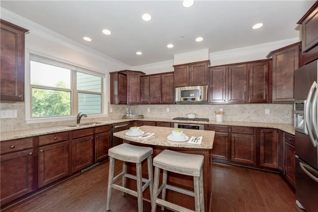537 Sarabrook Place, Atlanta, Georgia 30342, 4 Bedrooms Bedrooms, ,3 BathroomsBathrooms,Residential,Sold,537 Sarabrook Place,5873663