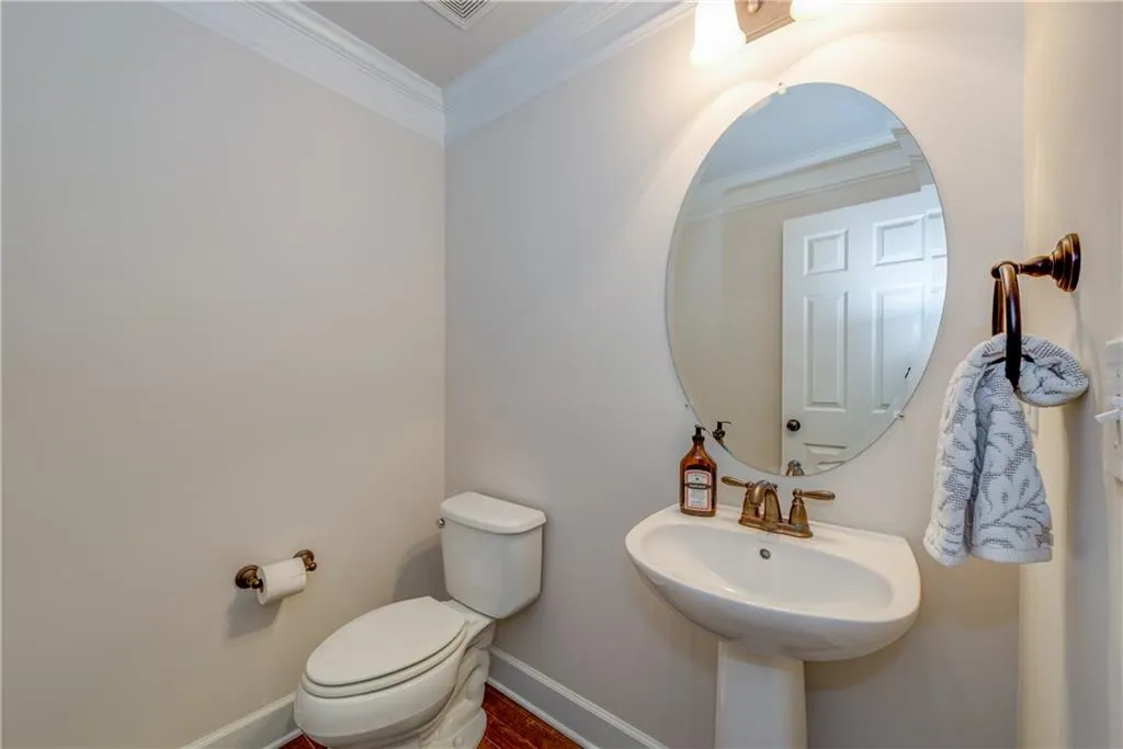 537 Sarabrook Place, Atlanta, Georgia 30342, 4 Bedrooms Bedrooms, ,3 BathroomsBathrooms,Residential,Sold,537 Sarabrook Place,5873663