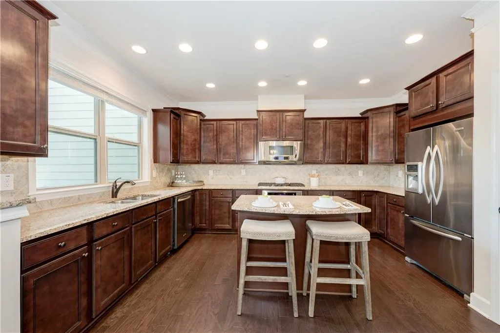 537 Sarabrook Place, Atlanta, Georgia 30342, 4 Bedrooms Bedrooms, ,3 BathroomsBathrooms,Residential,Sold,537 Sarabrook Place,5873663