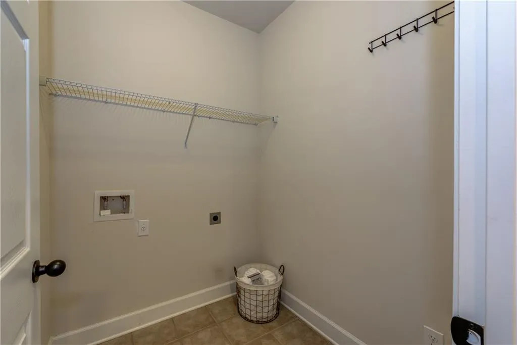 537 Sarabrook Place, Atlanta, Georgia 30342, 4 Bedrooms Bedrooms, ,3 BathroomsBathrooms,Residential,Sold,537 Sarabrook Place,5873663