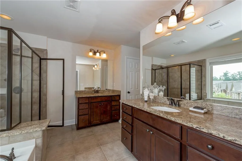 537 Sarabrook Place, Atlanta, Georgia 30342, 4 Bedrooms Bedrooms, ,3 BathroomsBathrooms,Residential,Sold,537 Sarabrook Place,5873663