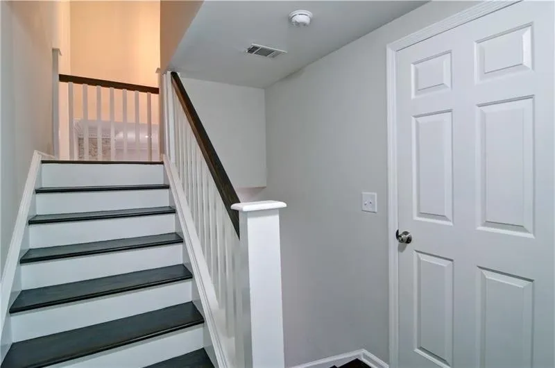 208 Brandywine Circle, Sandy Springs, Georgia 30350, 4 Bedrooms Bedrooms, ,3 BathroomsBathrooms,Residential,Sold,208 Brandywine Circle,6107053