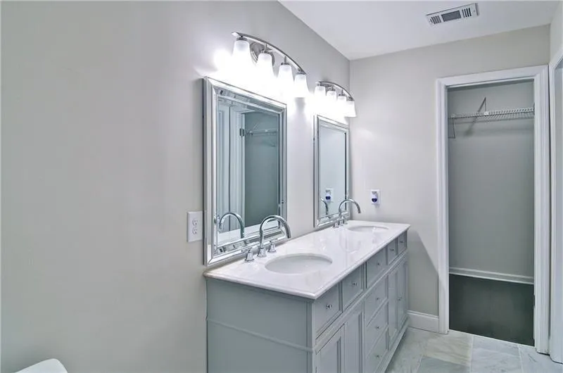 208 Brandywine Circle, Sandy Springs, Georgia 30350, 4 Bedrooms Bedrooms, ,3 BathroomsBathrooms,Residential,Sold,208 Brandywine Circle,6107053