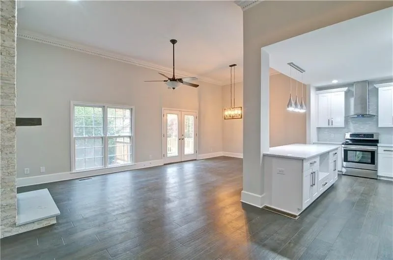 208 Brandywine Circle, Sandy Springs, Georgia 30350, 4 Bedrooms Bedrooms, ,3 BathroomsBathrooms,Residential,Sold,208 Brandywine Circle,6107053