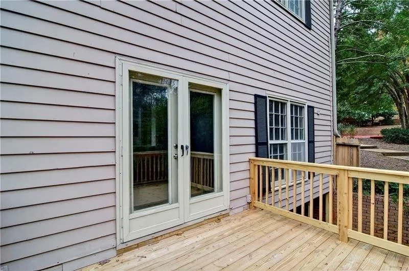 208 Brandywine Circle, Sandy Springs, Georgia 30350, 4 Bedrooms Bedrooms, ,3 BathroomsBathrooms,Residential,Sold,208 Brandywine Circle,6107053