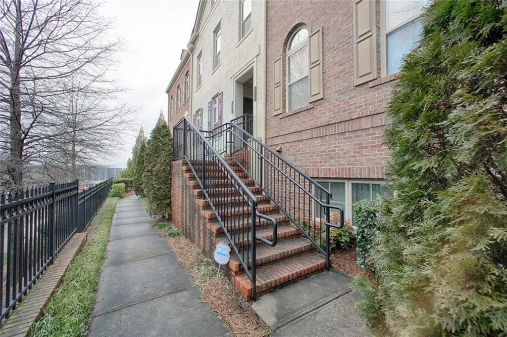 6474 Chariot Street Unit 22, Sandy Springs, Georgia 30328, 2 Bedrooms Bedrooms, ,2 BathroomsBathrooms,Residential,Sold,6474 Chariot Street Unit 22,5965490