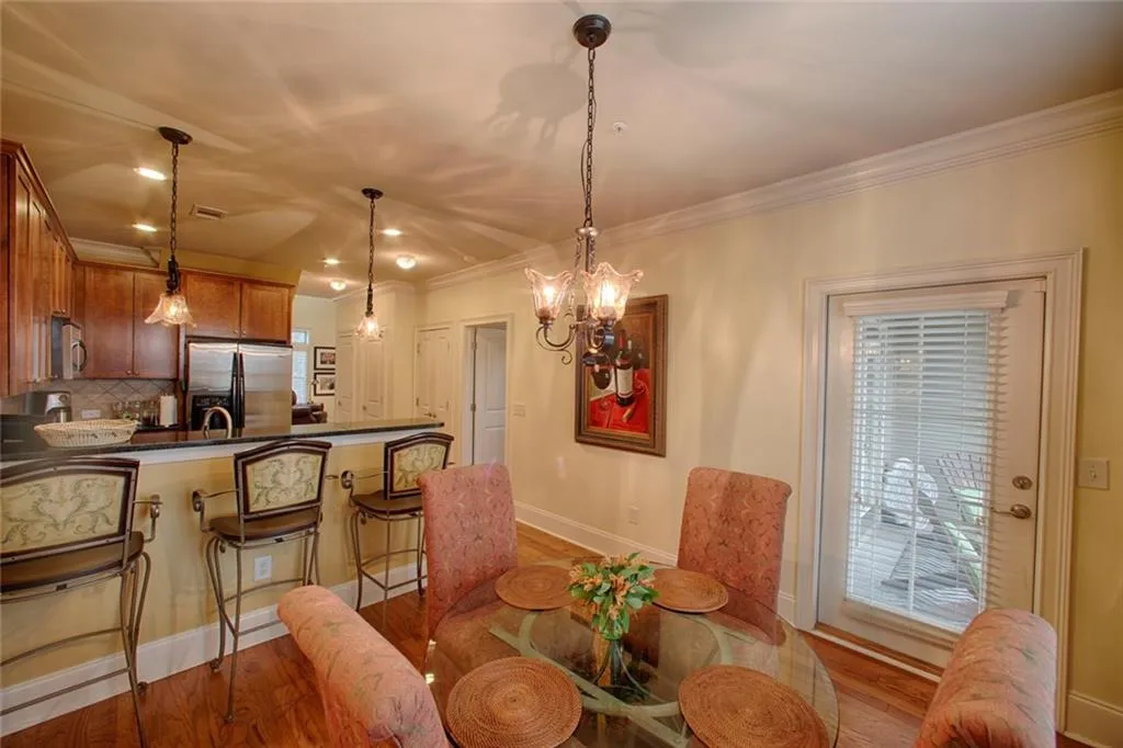 6474 Chariot Street Unit 22, Sandy Springs, Georgia 30328, 2 Bedrooms Bedrooms, ,2 BathroomsBathrooms,Residential,Sold,6474 Chariot Street Unit 22,5965490