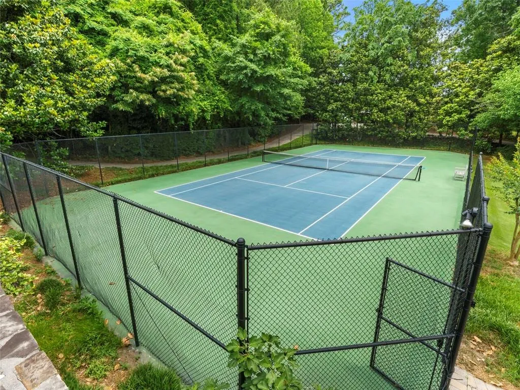 75 Finch Forest Trail, Sandy Springs, Georgia 30327, 6 Bedrooms Bedrooms, ,7 BathroomsBathrooms,Residential,Sold,75 Finch Forest Trail,6819130