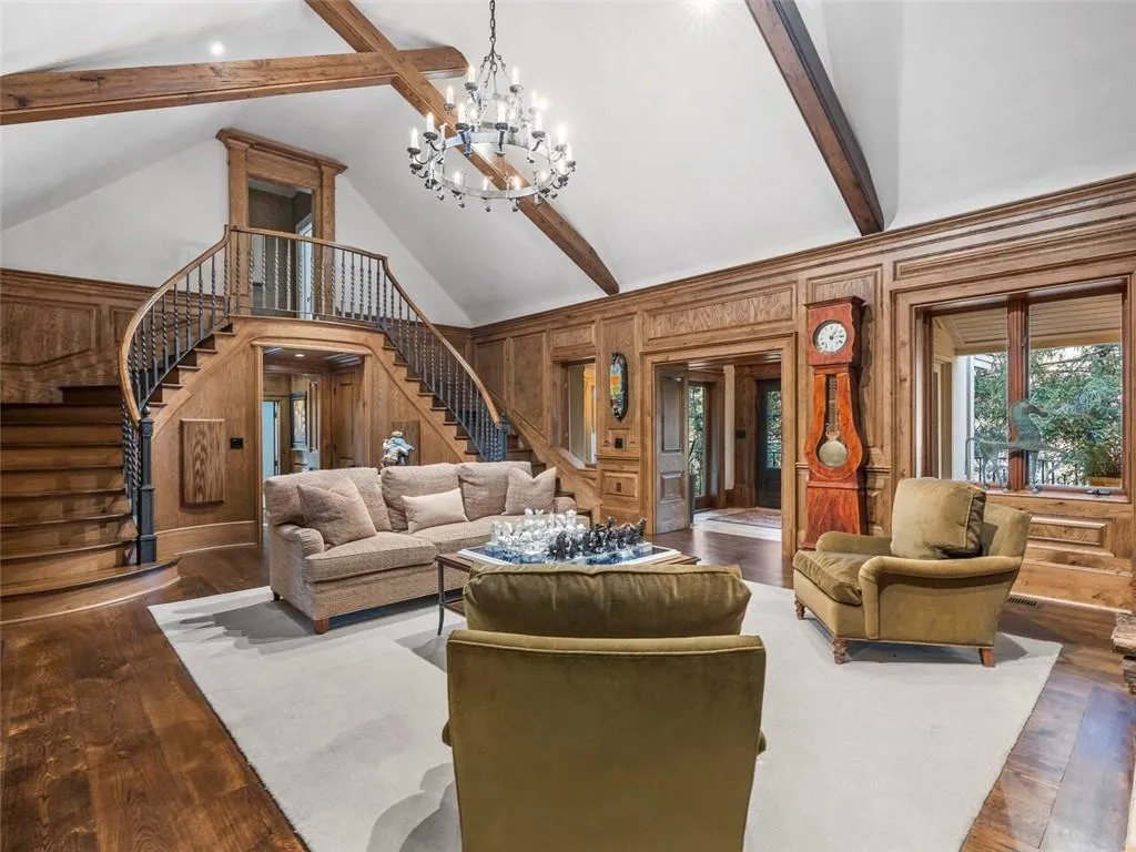 75 Finch Forest Trail, Sandy Springs, Georgia 30327, 6 Bedrooms Bedrooms, ,7 BathroomsBathrooms,Residential,Sold,75 Finch Forest Trail,6819130