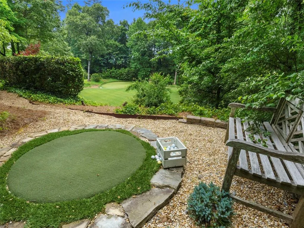 75 Finch Forest Trail, Sandy Springs, Georgia 30327, 6 Bedrooms Bedrooms, ,7 BathroomsBathrooms,Residential,Sold,75 Finch Forest Trail,6819130