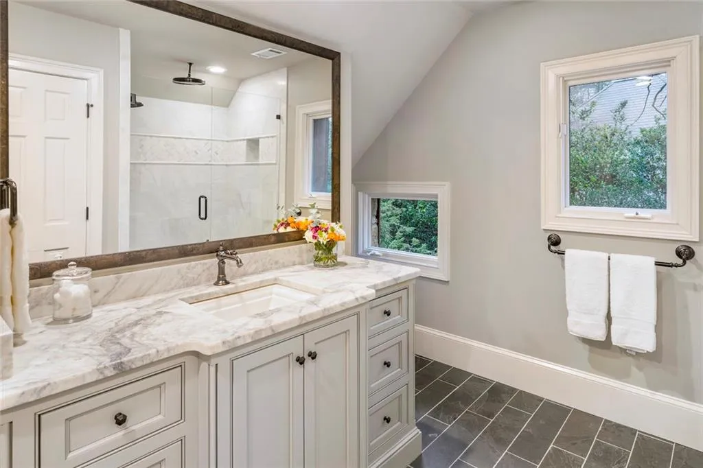 75 Finch Forest Trail, Sandy Springs, Georgia 30327, 6 Bedrooms Bedrooms, ,7 BathroomsBathrooms,Residential,Sold,75 Finch Forest Trail,6819130
