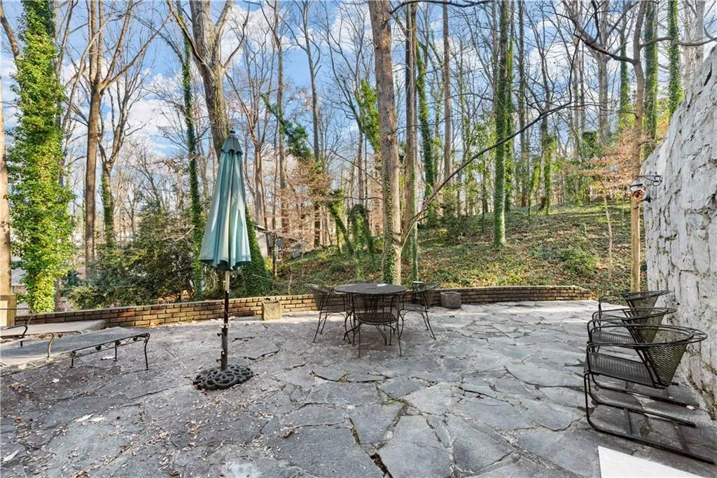 5645 Colton Drive, Atlanta, Georgia 30342, 4 Bedrooms Bedrooms, ,3 BathroomsBathrooms,Residential,Sold,5645 Colton Drive,6988804