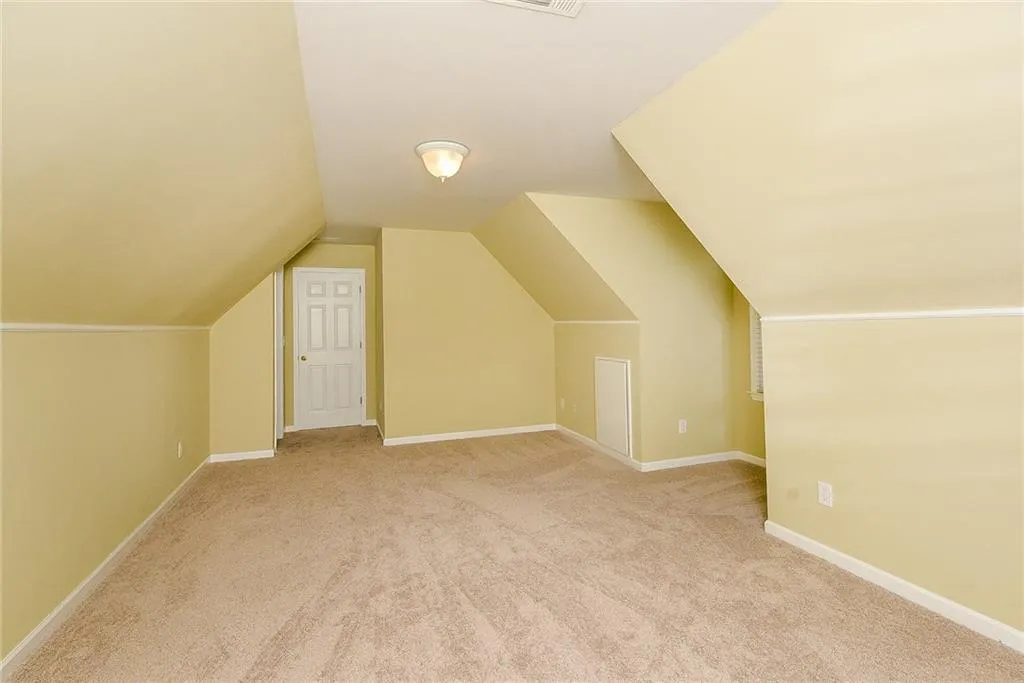 255 Somerset Court, Sandy Springs, Georgia 30350, 4 Bedrooms Bedrooms, ,3 BathroomsBathrooms,Residential,Sold,255 Somerset Court,5852715