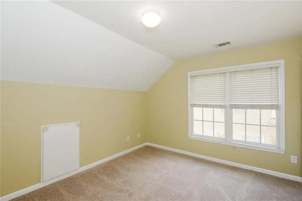 255 Somerset Court, Sandy Springs, Georgia 30350, 4 Bedrooms Bedrooms, ,3 BathroomsBathrooms,Residential,Sold,255 Somerset Court,5852715