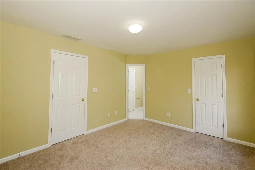 255 Somerset Court, Sandy Springs, Georgia 30350, 4 Bedrooms Bedrooms, ,3 BathroomsBathrooms,Residential,Sold,255 Somerset Court,5852715