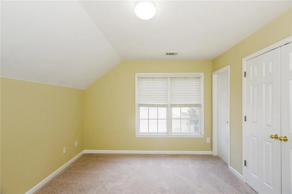 255 Somerset Court, Sandy Springs, Georgia 30350, 4 Bedrooms Bedrooms, ,3 BathroomsBathrooms,Residential,Sold,255 Somerset Court,5852715