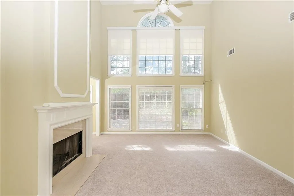 255 Somerset Court, Sandy Springs, Georgia 30350, 4 Bedrooms Bedrooms, ,3 BathroomsBathrooms,Residential,Sold,255 Somerset Court,5852715