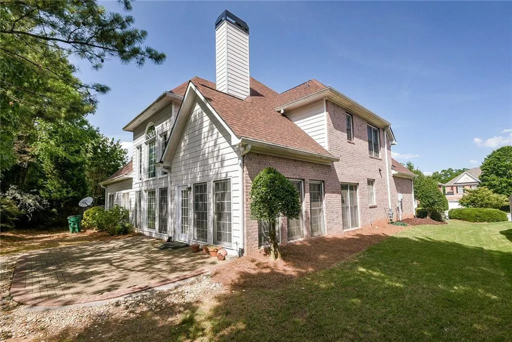 255 Somerset Court, Sandy Springs, Georgia 30350, 4 Bedrooms Bedrooms, ,3 BathroomsBathrooms,Residential,Sold,255 Somerset Court,5852715