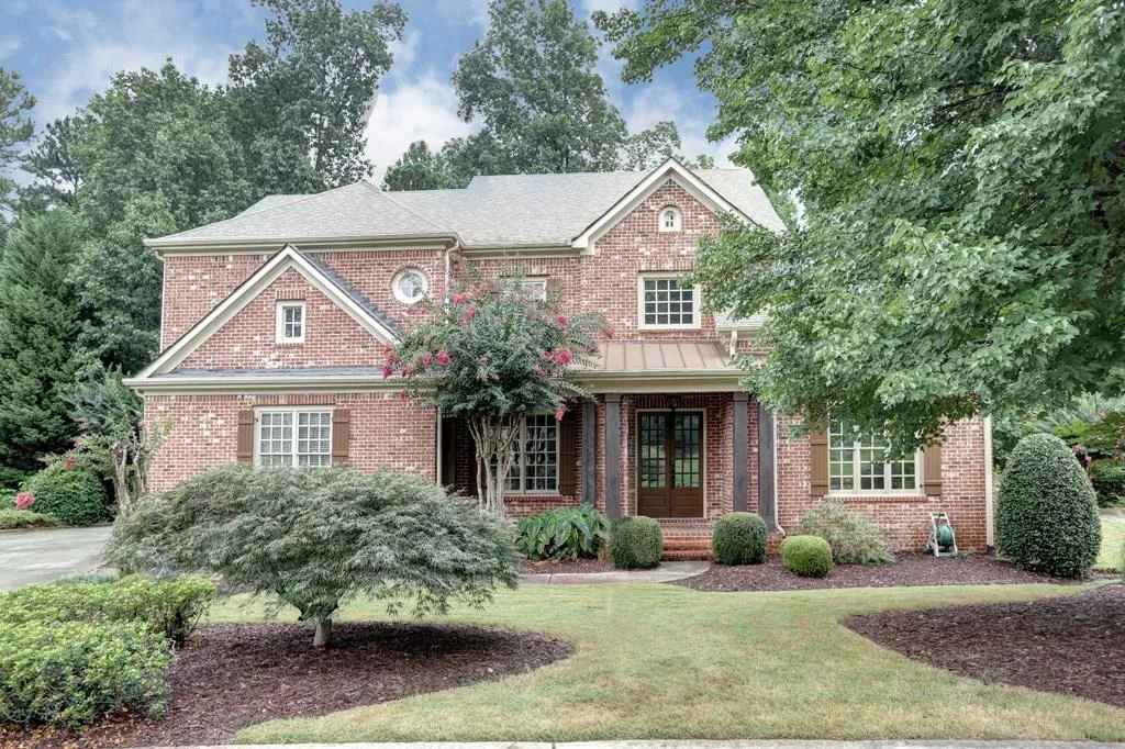 245 Lake Summit View, Atlanta, Georgia 30342, 5 Bedrooms Bedrooms, ,4 BathroomsBathrooms,Residential,Sold,245 Lake Summit View,5892560