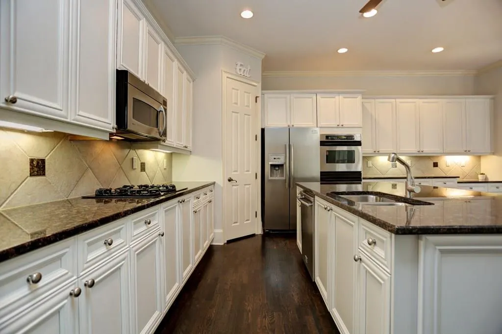 245 Lake Summit View, Atlanta, Georgia 30342, 5 Bedrooms Bedrooms, ,4 BathroomsBathrooms,Residential,Sold,245 Lake Summit View,5892560