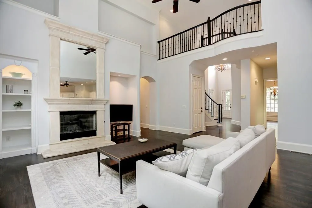 245 Lake Summit View, Atlanta, Georgia 30342, 5 Bedrooms Bedrooms, ,4 BathroomsBathrooms,Residential,Sold,245 Lake Summit View,5892560