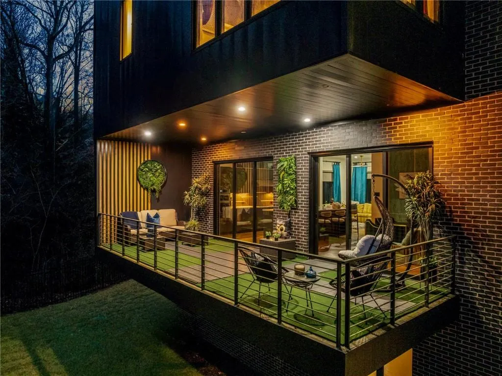 345 Pinecrest Road Ne, Atlanta, Georgia 30342, 7 Bedrooms Bedrooms, 0 ,6 BathroomsBathrooms,Residential,For Sale,345 Pinecrest Road Ne,7756938