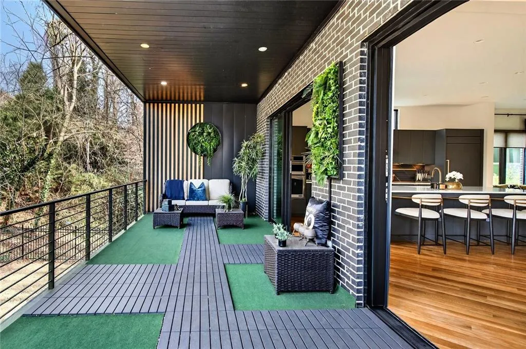345 Pinecrest Road Ne, Atlanta, Georgia 30342, 7 Bedrooms Bedrooms, 0 ,6 BathroomsBathrooms,Residential,For Sale,345 Pinecrest Road Ne,7756938