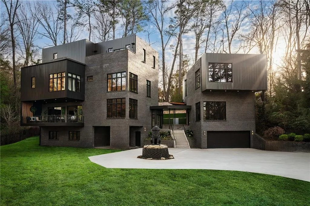345 Pinecrest Road Ne, Atlanta, Georgia 30342, 7 Bedrooms Bedrooms, 0 ,6 BathroomsBathrooms,Residential,For Sale,345 Pinecrest Road Ne,7756938