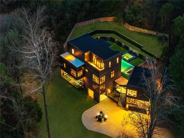 345 Pinecrest Road Ne, Atlanta, Georgia 30342