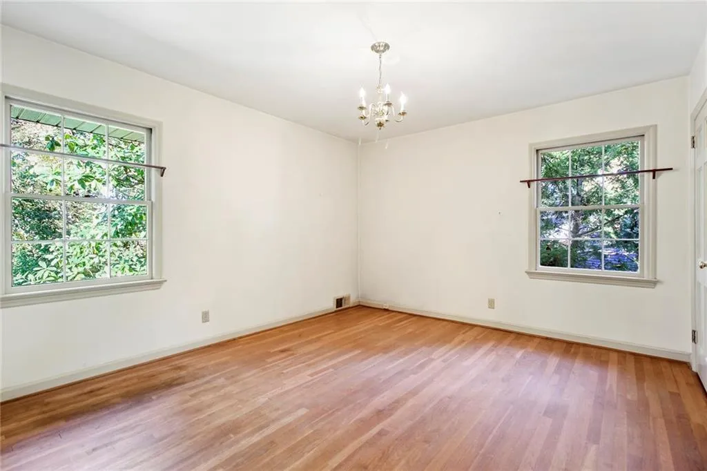 820 Starlight Circle, Sandy Springs, Georgia 30342, 2 Bedrooms Bedrooms, ,3 BathroomsBathrooms,Residential,Sold,820 Starlight Circle,6968223