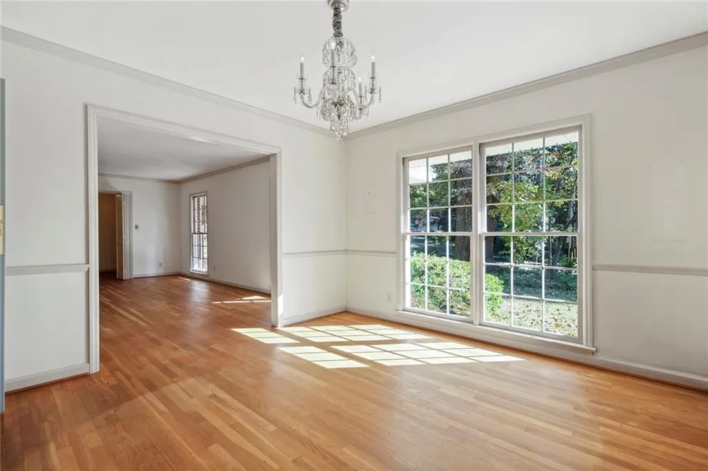 820 Starlight Circle, Sandy Springs, Georgia 30342, 2 Bedrooms Bedrooms, ,3 BathroomsBathrooms,Residential,Sold,820 Starlight Circle,6968223