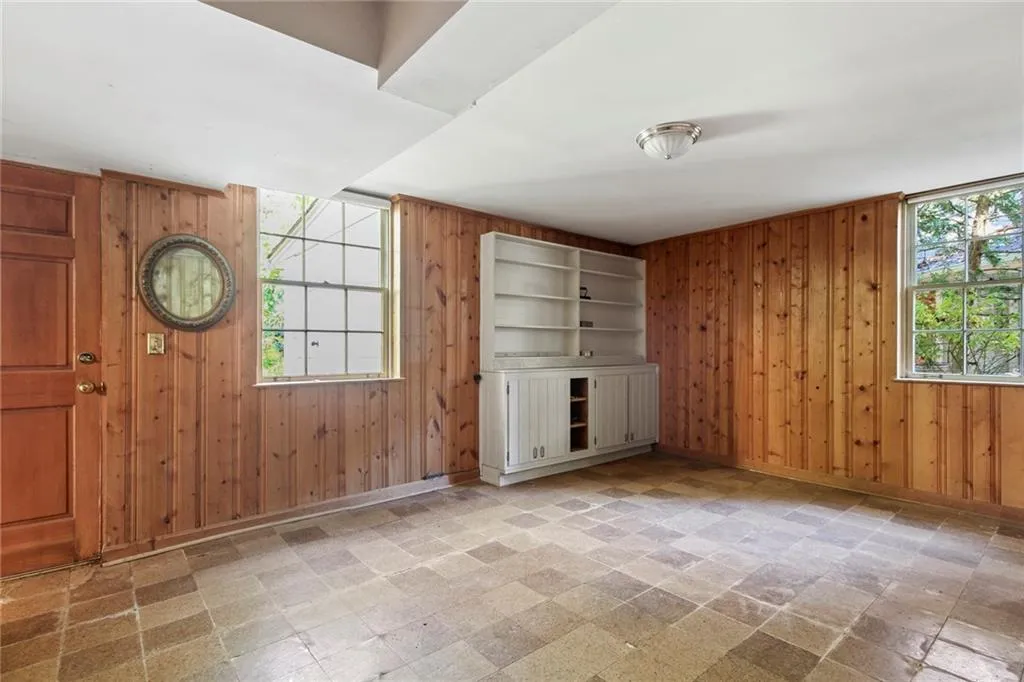 820 Starlight Circle, Sandy Springs, Georgia 30342, 2 Bedrooms Bedrooms, ,3 BathroomsBathrooms,Residential,Sold,820 Starlight Circle,6968223