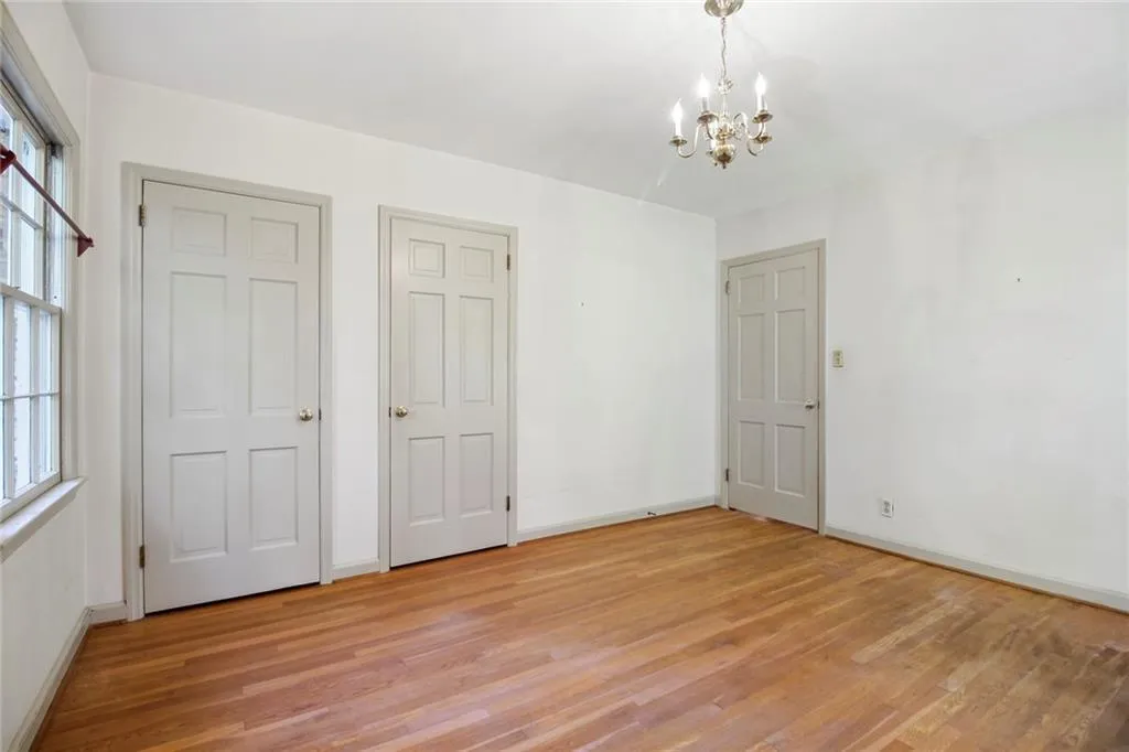 820 Starlight Circle, Sandy Springs, Georgia 30342, 2 Bedrooms Bedrooms, ,3 BathroomsBathrooms,Residential,Sold,820 Starlight Circle,6968223