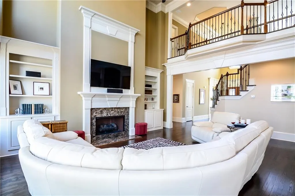 3952 Dahlwiny Court, Sandy Springs, Georgia 30350, 5 Bedrooms Bedrooms, ,4 BathroomsBathrooms,Residential,Sold,3952 Dahlwiny Court,5637755