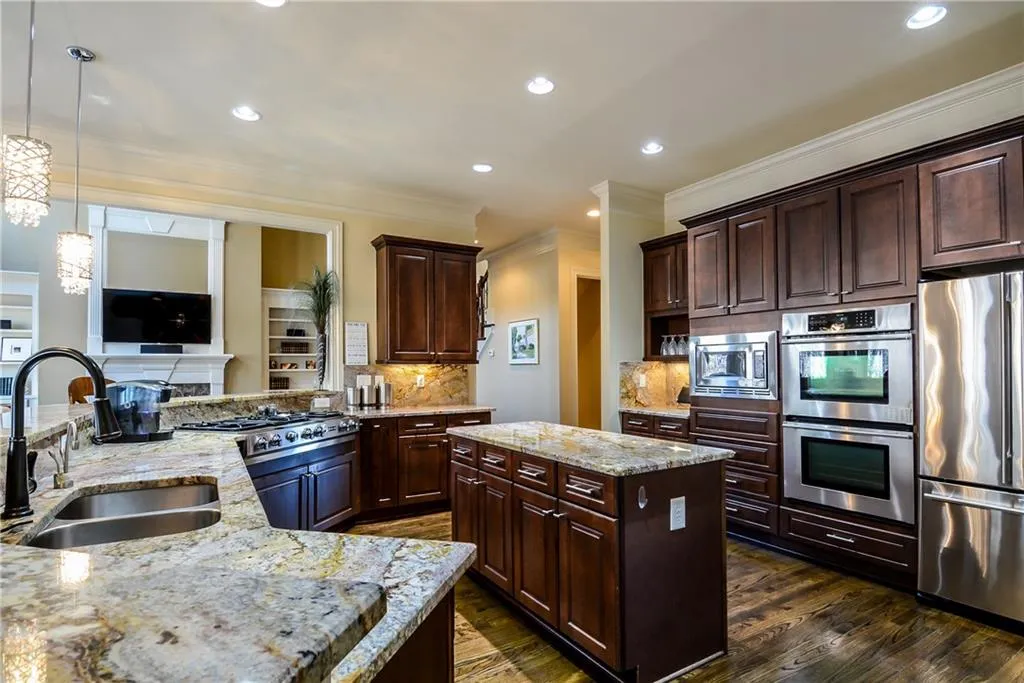 3952 Dahlwiny Court, Sandy Springs, Georgia 30350, 5 Bedrooms Bedrooms, ,4 BathroomsBathrooms,Residential,Sold,3952 Dahlwiny Court,5637755