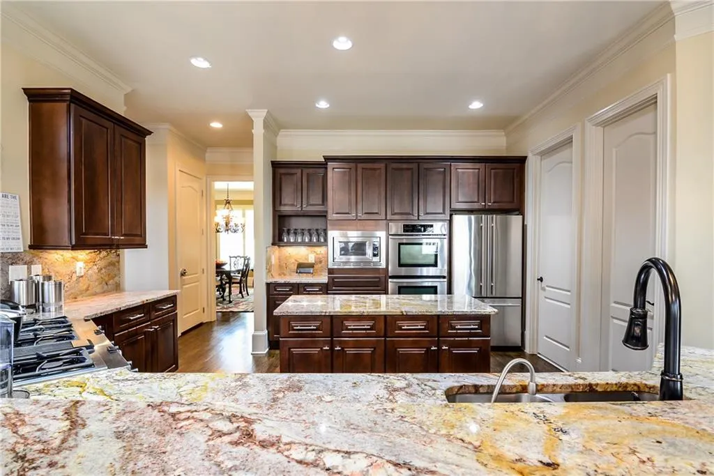 3952 Dahlwiny Court, Sandy Springs, Georgia 30350, 5 Bedrooms Bedrooms, ,4 BathroomsBathrooms,Residential,Sold,3952 Dahlwiny Court,5637755