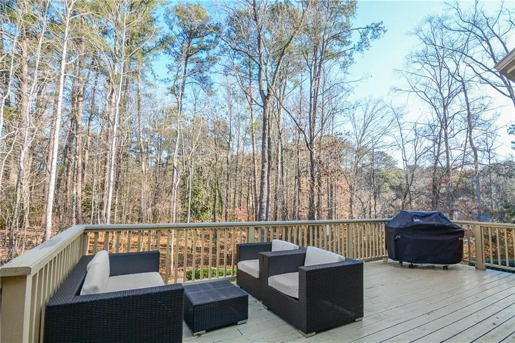 3952 Dahlwiny Court, Sandy Springs, Georgia 30350, 5 Bedrooms Bedrooms, ,4 BathroomsBathrooms,Residential,Sold,3952 Dahlwiny Court,5637755