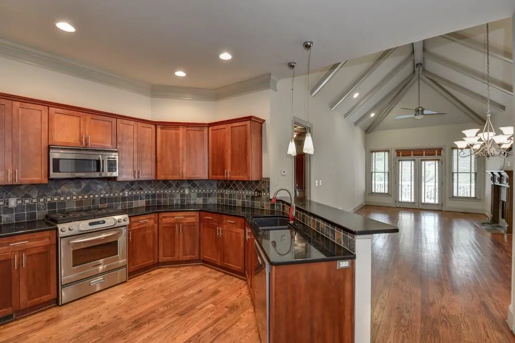 2252 Spink Street Nw, Atlanta, Georgia 30318, 4 Bedrooms Bedrooms, ,3 BathroomsBathrooms,Residential,Sold,2252 Spink Street Nw,5710979