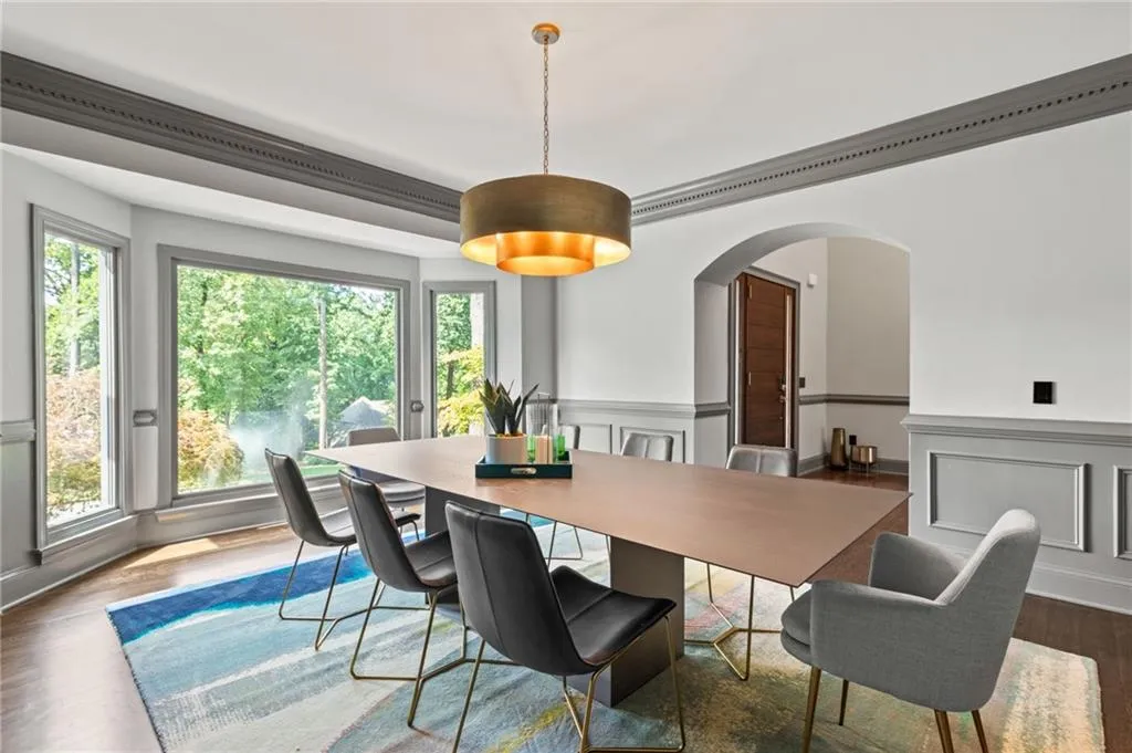 190 Grogans Landing, Sandy Springs, Georgia 30350, 5 Bedrooms Bedrooms, ,4 BathroomsBathrooms,Residential,Sold,190 Grogans Landing,7264610